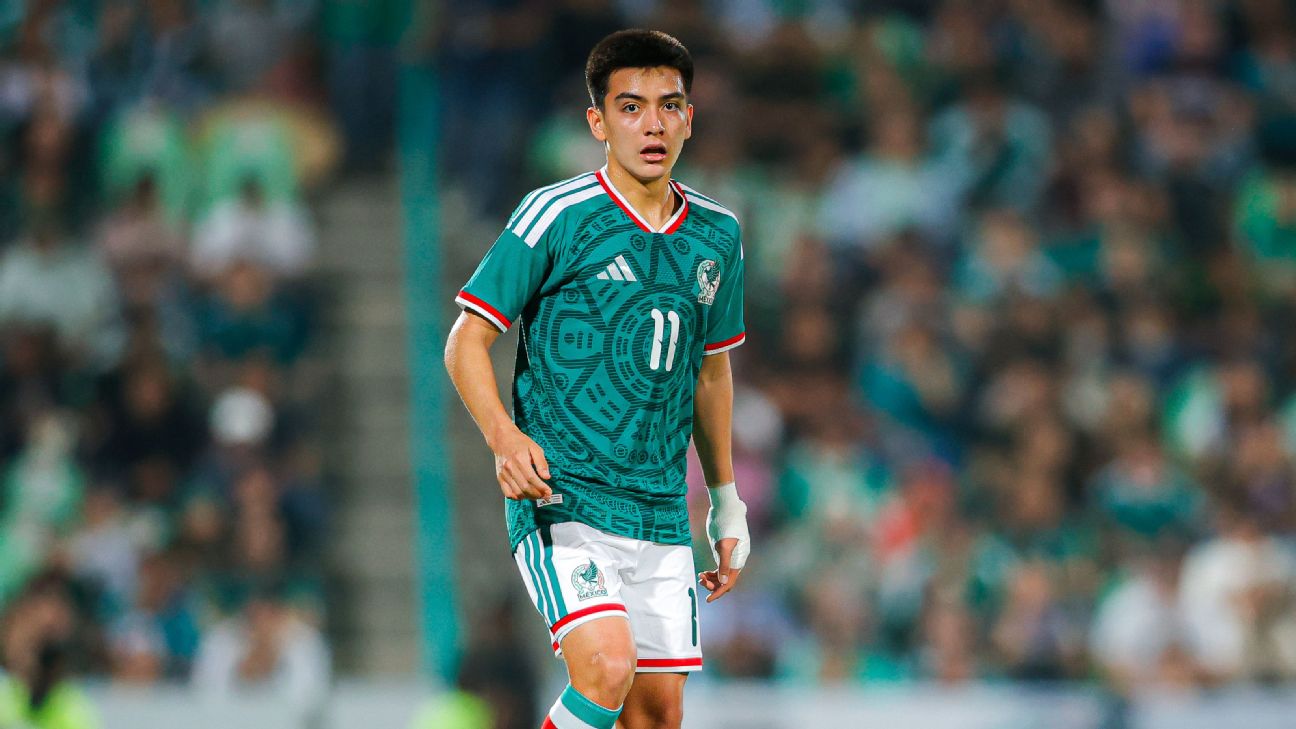 墨西哥新星莫拉冲击世界杯：这名17岁少年很不一样